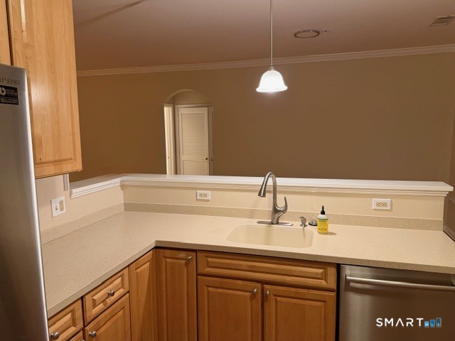 1 West Street, Unit 112 Simsbury, CT 06070 - Photo 6 of 20