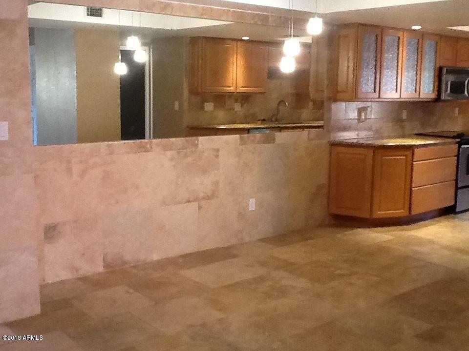 Eat-in Kitchen Area