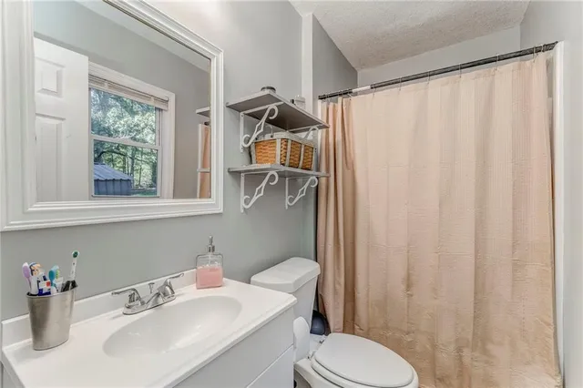 $265,000 | 453 Chatsworth Highway 225 Northeast, Calhoun, GA 30701