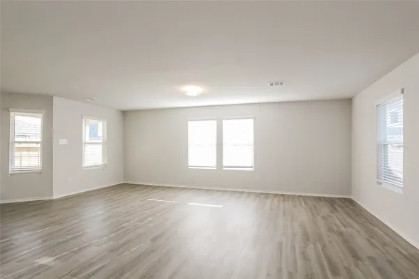 $1,975 | 8706 Lar-ree Oaks Circle, Houston, TX 77028