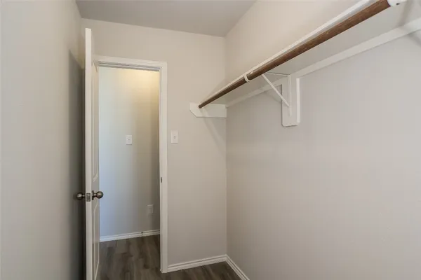 $1,975 | 8706 Lar-ree Oaks Circle, Houston, TX 77028