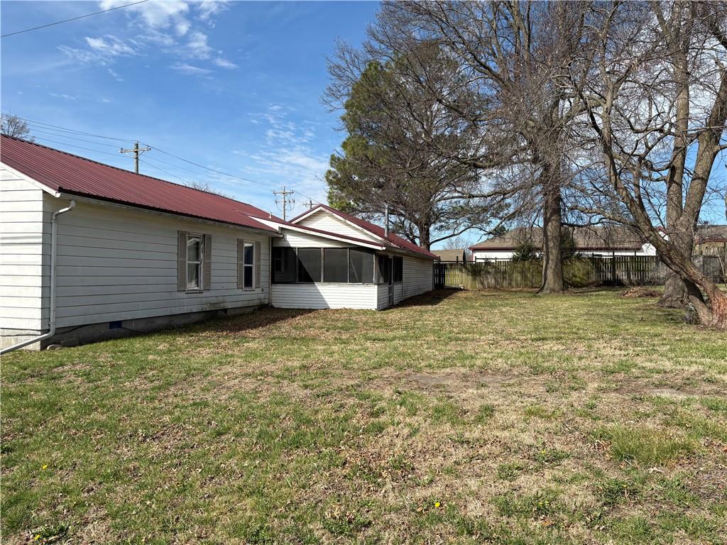 112 South Locust Street Cameron, MO 64429 - Photo 11 of 15