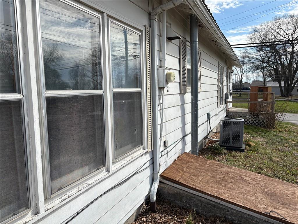 112 South Locust Street Cameron, MO 64429 - Photo 15 of 15