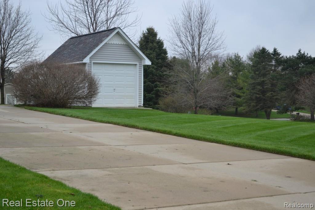2639 Quail Run Street Rochester, MI 48306 - Photo 4 of 26 DSC_2246.jpg