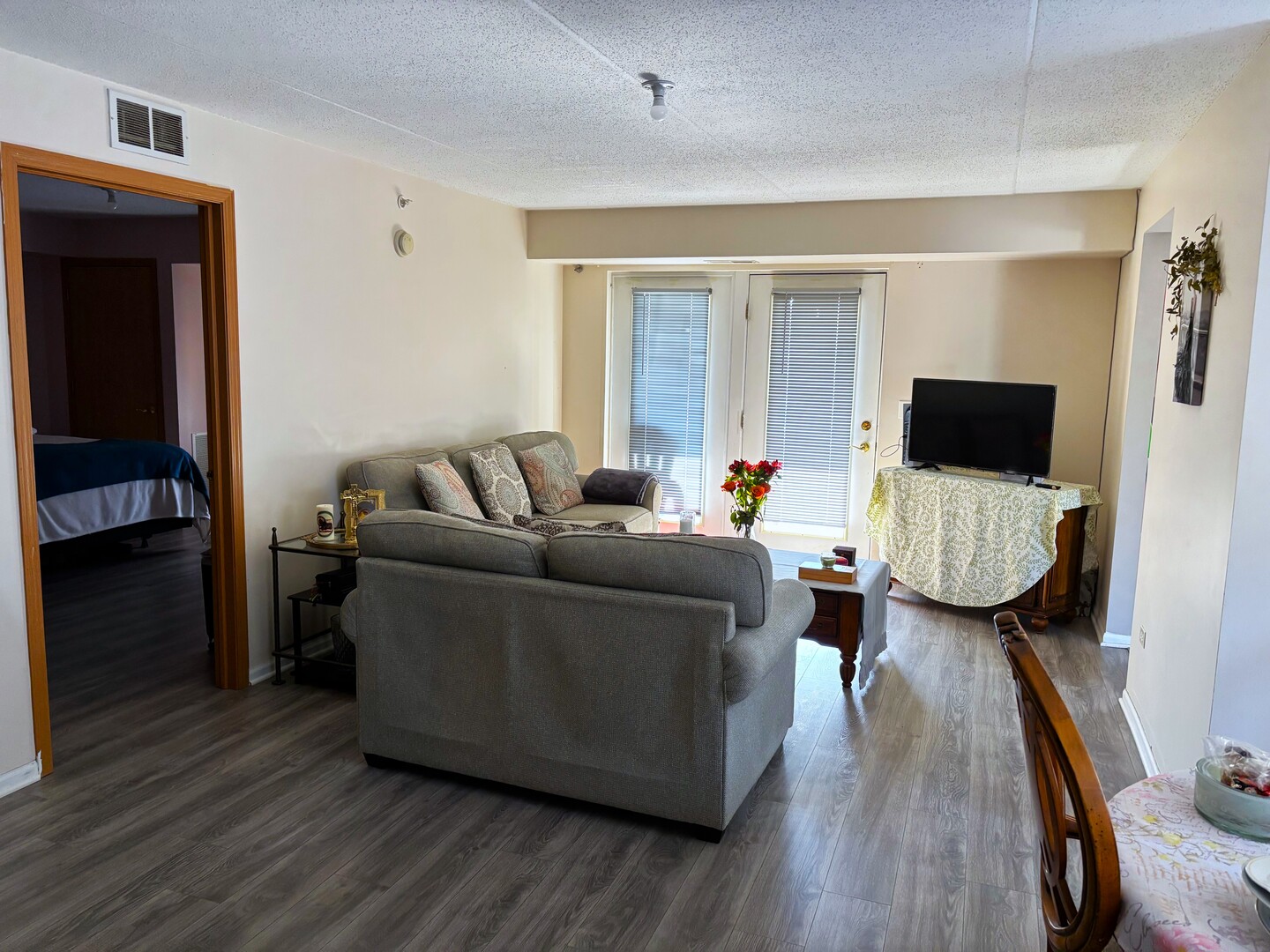 231 North Mill Road, Unit 11 Addison, IL 60101 - Photo 4 of 8