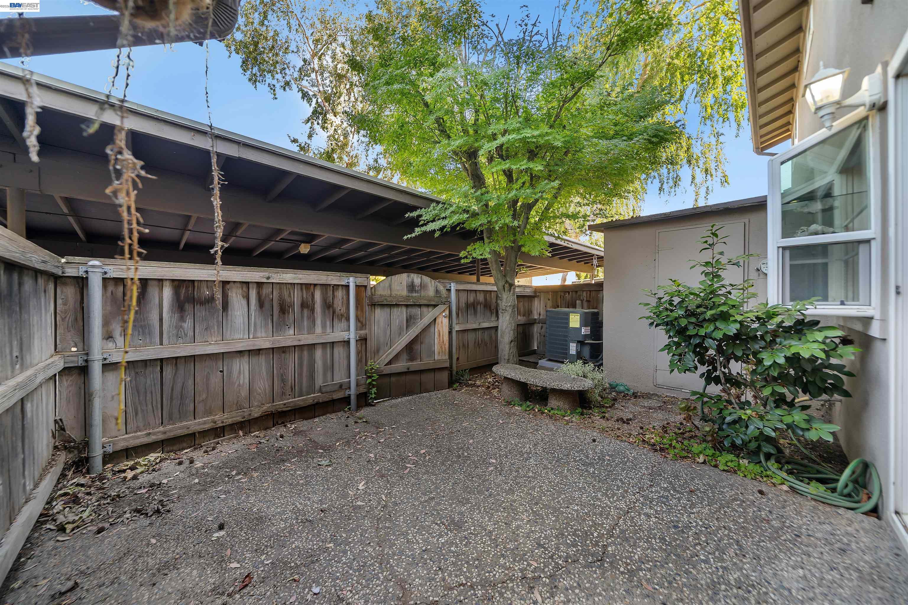 8848 La Riviera Drive, Unit B Sacramento, CA 95826 - Photo 22 of 27