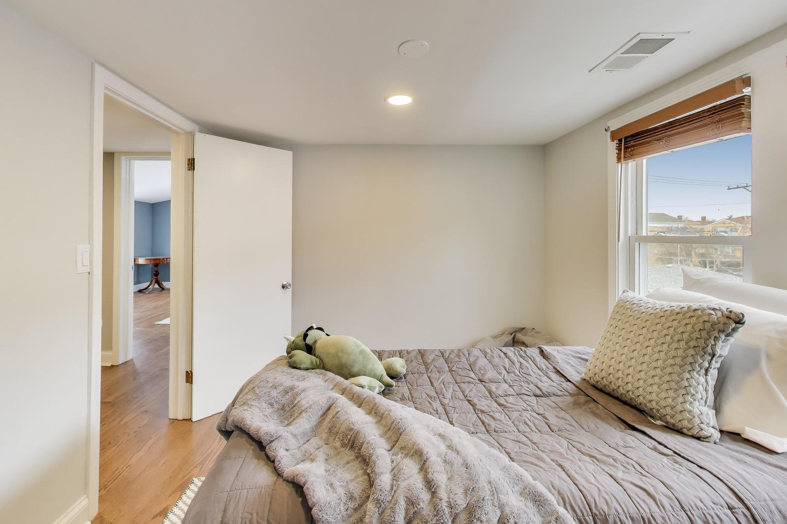 6544 West Devon Avenue Chicago, IL 60631 - Photo 29 of 56