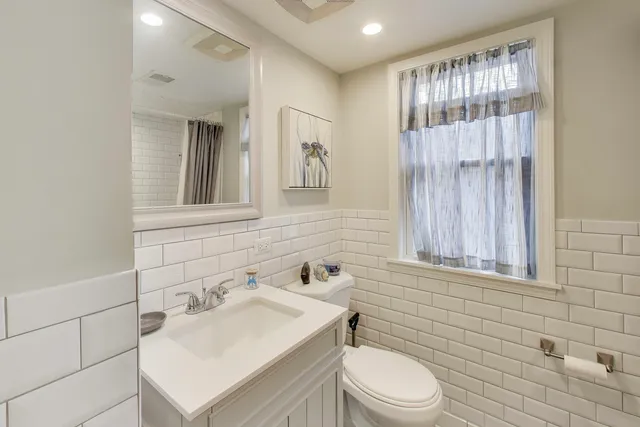 $649,995 | 6544 West Devon Avenue, Chicago, IL 60631