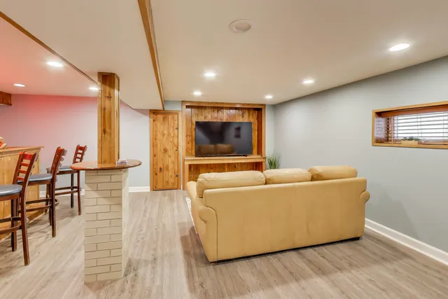 $649,995 | 6544 West Devon Avenue, Chicago, IL 60631