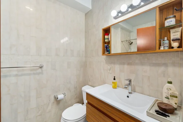 $978,000 | 415 Adams Street, Unit 1, Hoboken, NJ 07030