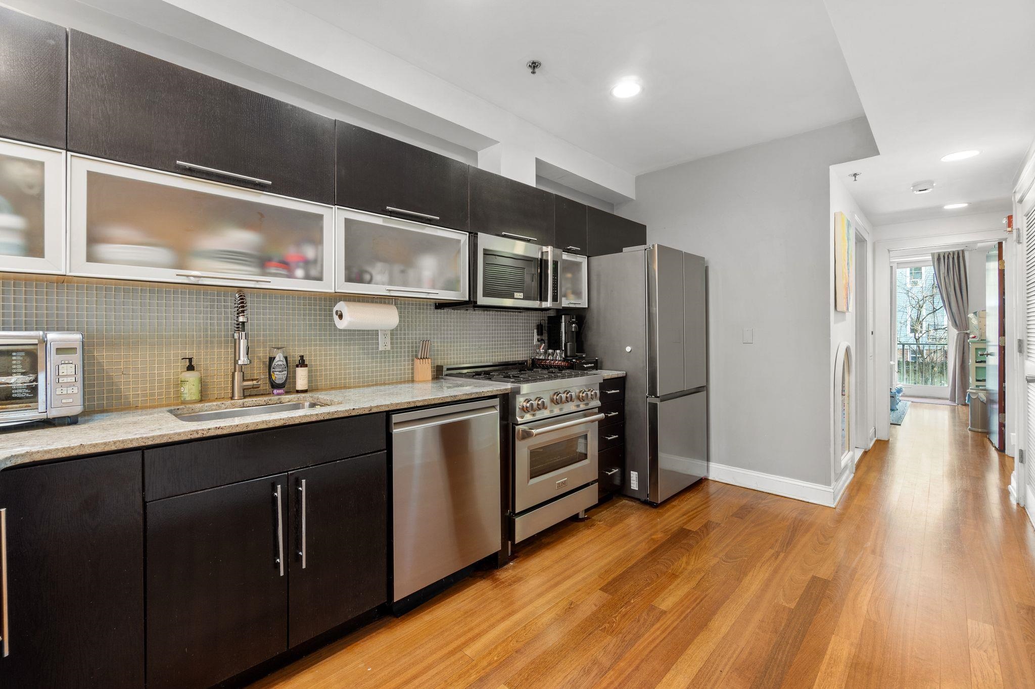 415 Adams Street, Unit 1 Hoboken, NJ 07030 - Photo 2 of 26