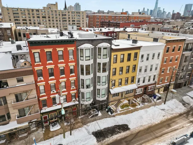 $978,000 | 415 Adams Street, Unit 1, Hoboken, NJ 07030