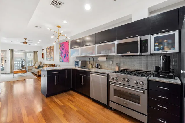 $978,000 | 415 Adams Street, Unit 1, Hoboken, NJ 07030