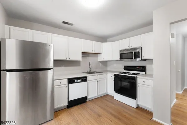 $495,000 | 32 Pasture Court, Ledgewood, NJ 07852