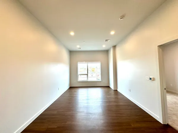 $3,475 | 45 East Central Street, Unit 405, Natick, MA 01760