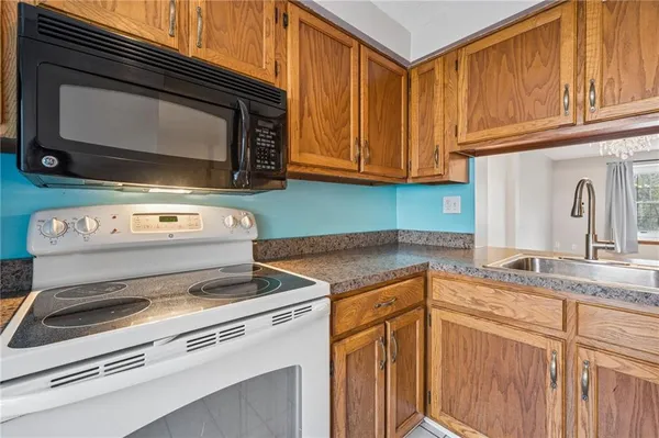 $185,000 | 1204 Timberidge Drive, Bethel Park, PA 15102