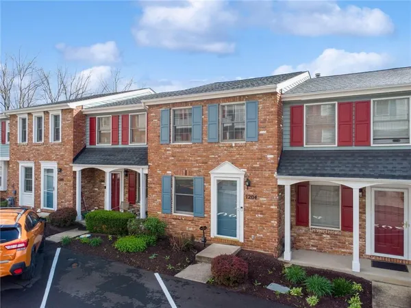 $185,000 | 1204 Timberidge Drive, Bethel Park, PA 15102