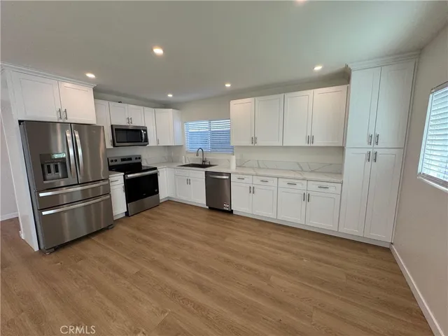 $3,975 | 1164 Raymond Avenue, Unit 2, Glendale, CA 91201