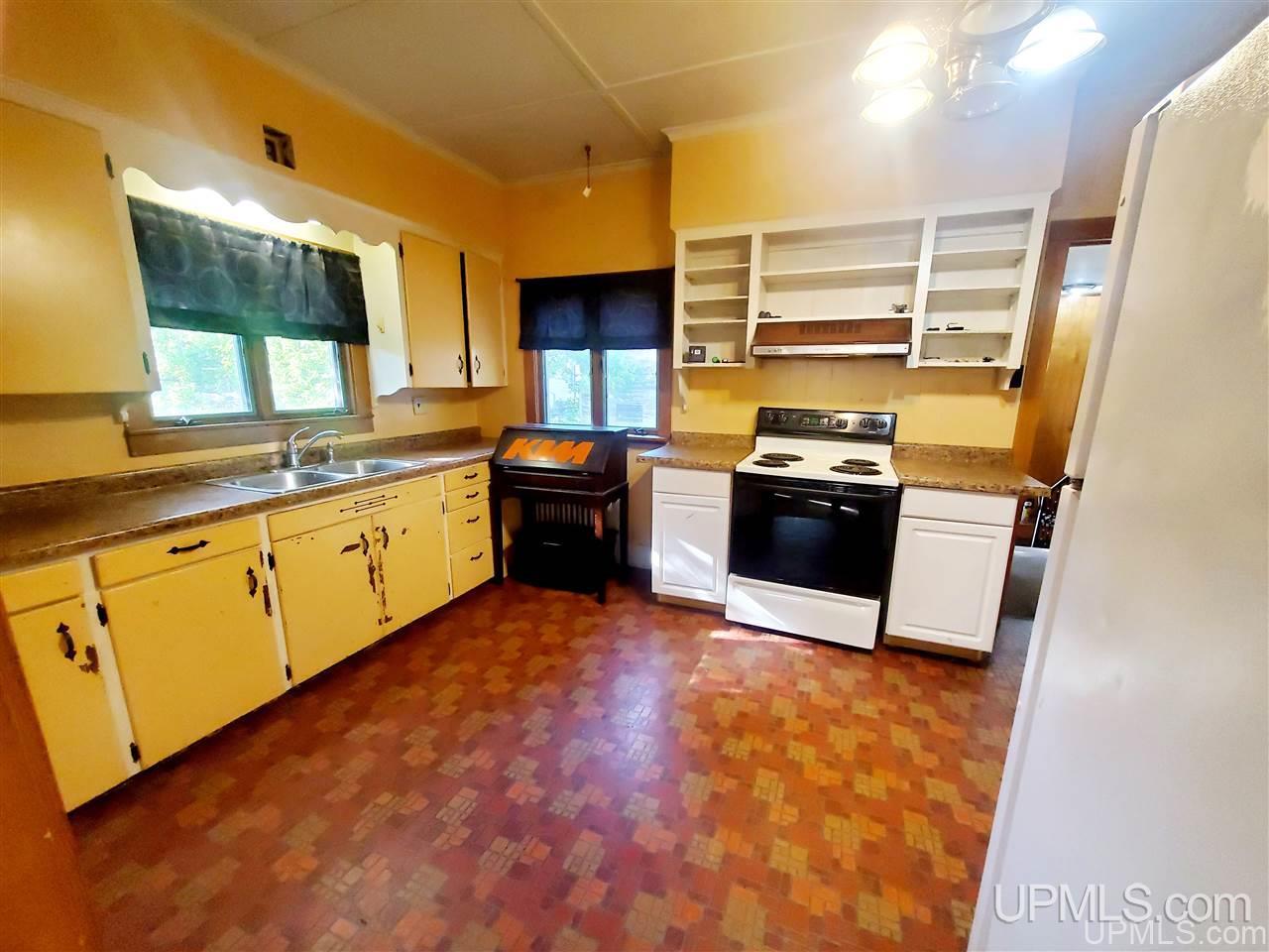 711-713 East Ridge Street Ishpeming, MI 49849 - Photo 11 of 33 Gallery Image 11