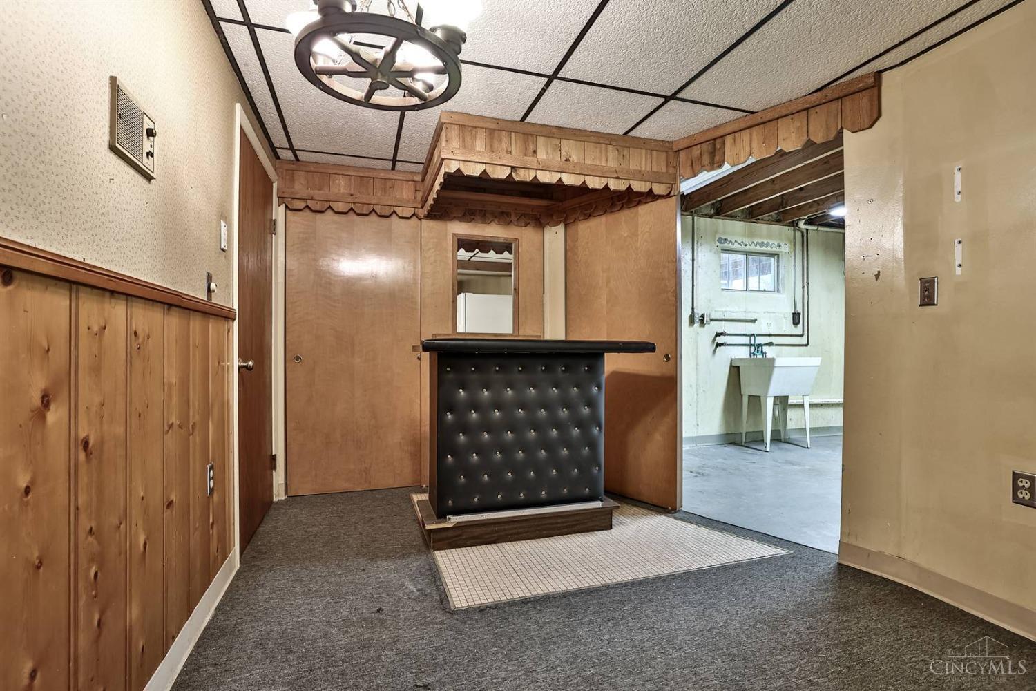 8386 Wuest Road Cincinnati, OH 45247 - Photo 19 of 36 Gallery Image 19