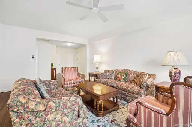 $399,000 | 2 Overlook Road, Unit 3C3, White Plains, NY 10605