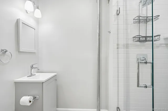 $399,000 | 2 Overlook Road, Unit 3C3, White Plains, NY 10605