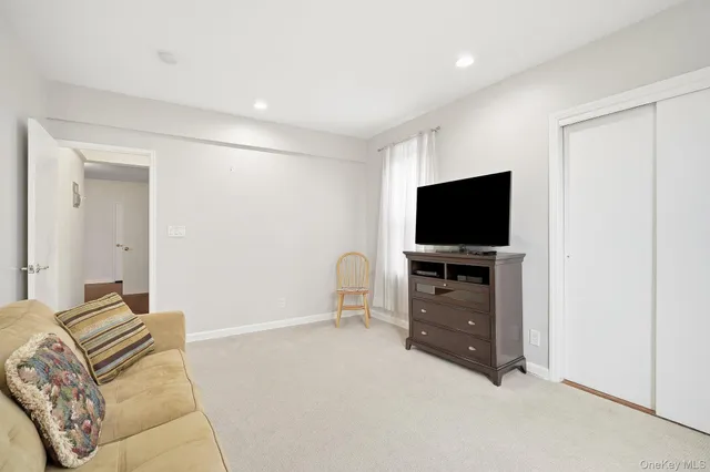 $399,000 | 2 Overlook Road, Unit 3C3, White Plains, NY 10605