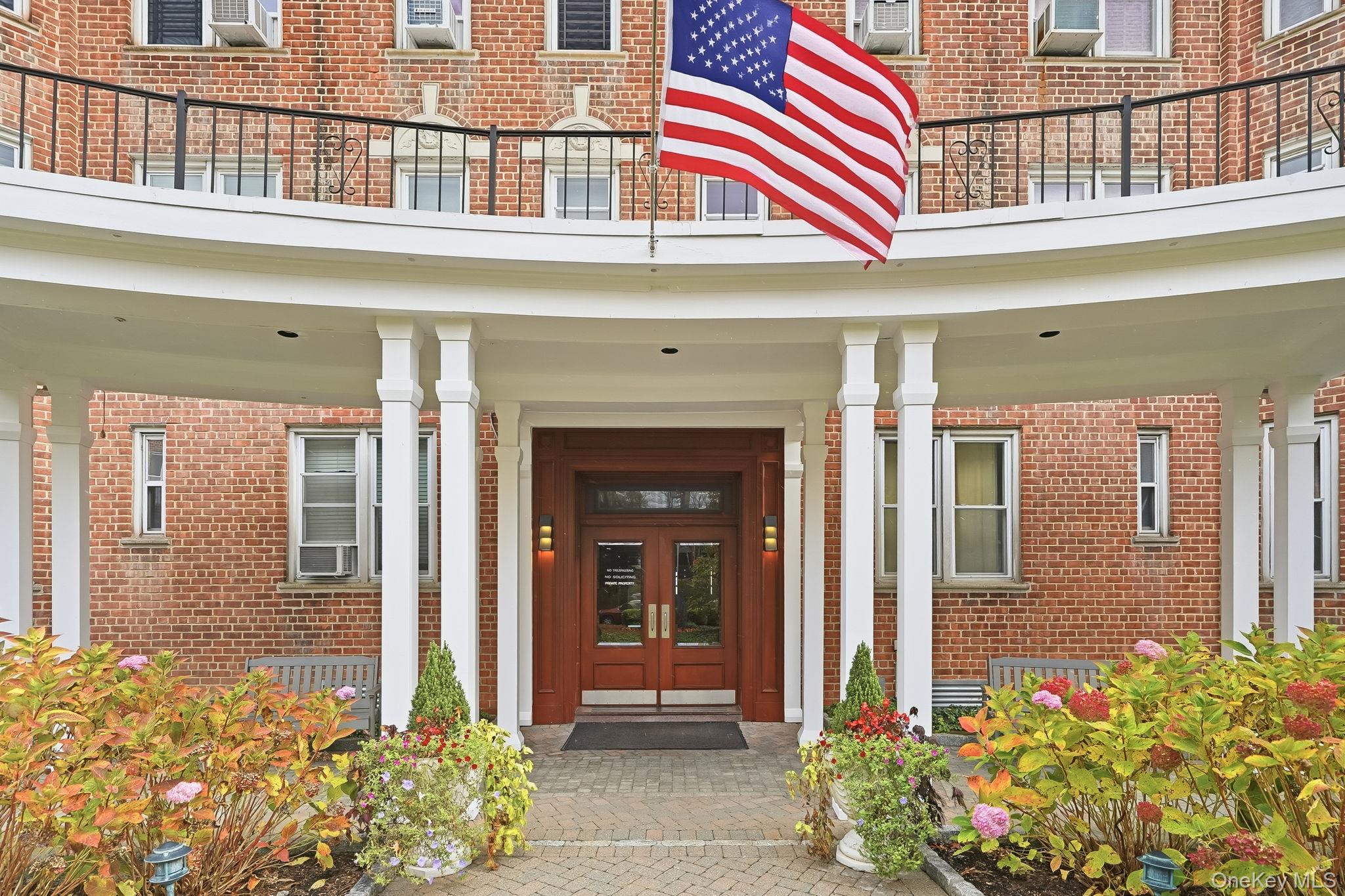 2 Overlook Road, Unit 3C3 White Plains, NY 10605 - Photo 6 of 36