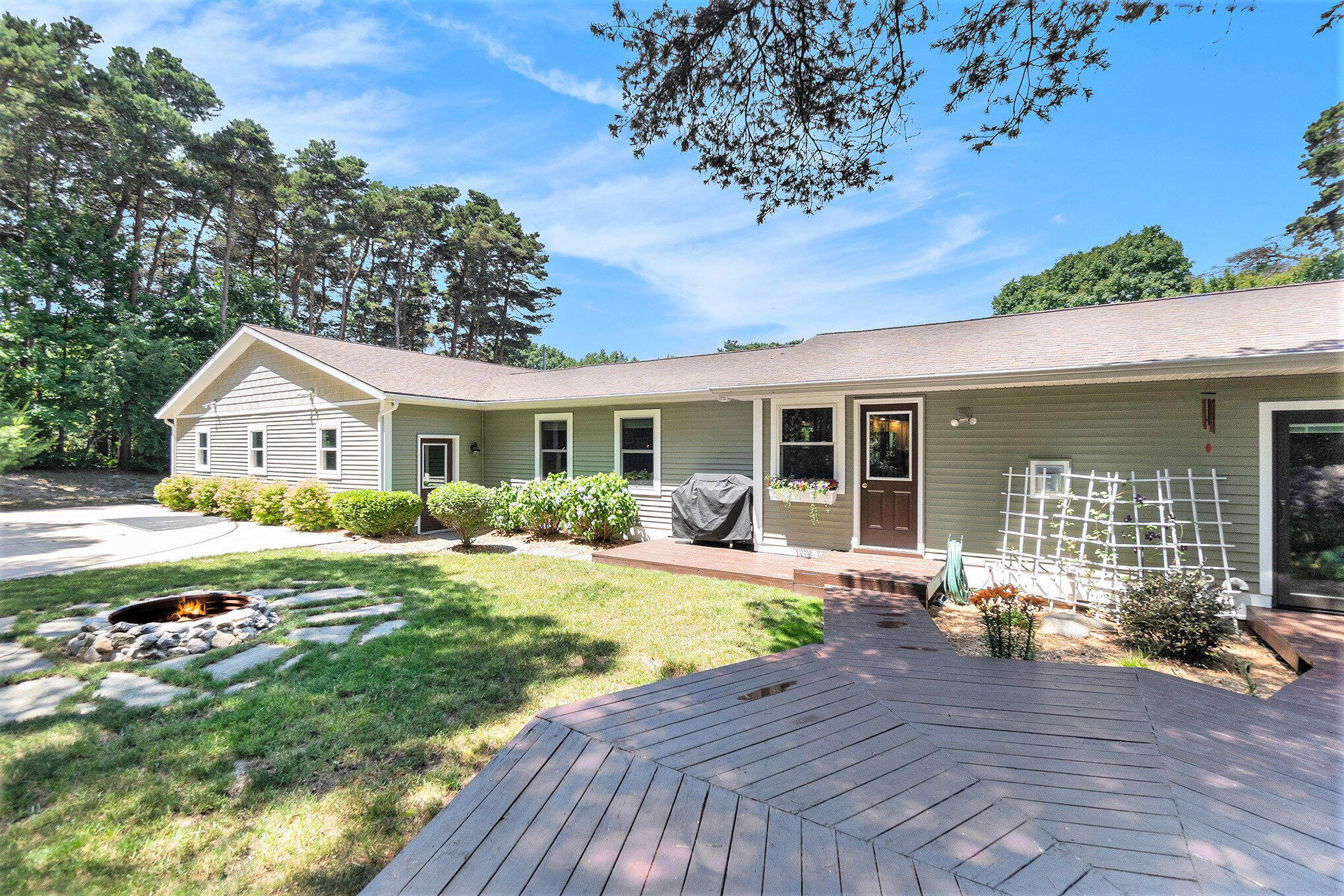 5920 Iris Road Ludington, MI 49431 - Photo 6 of 39 004_dsc04465_761