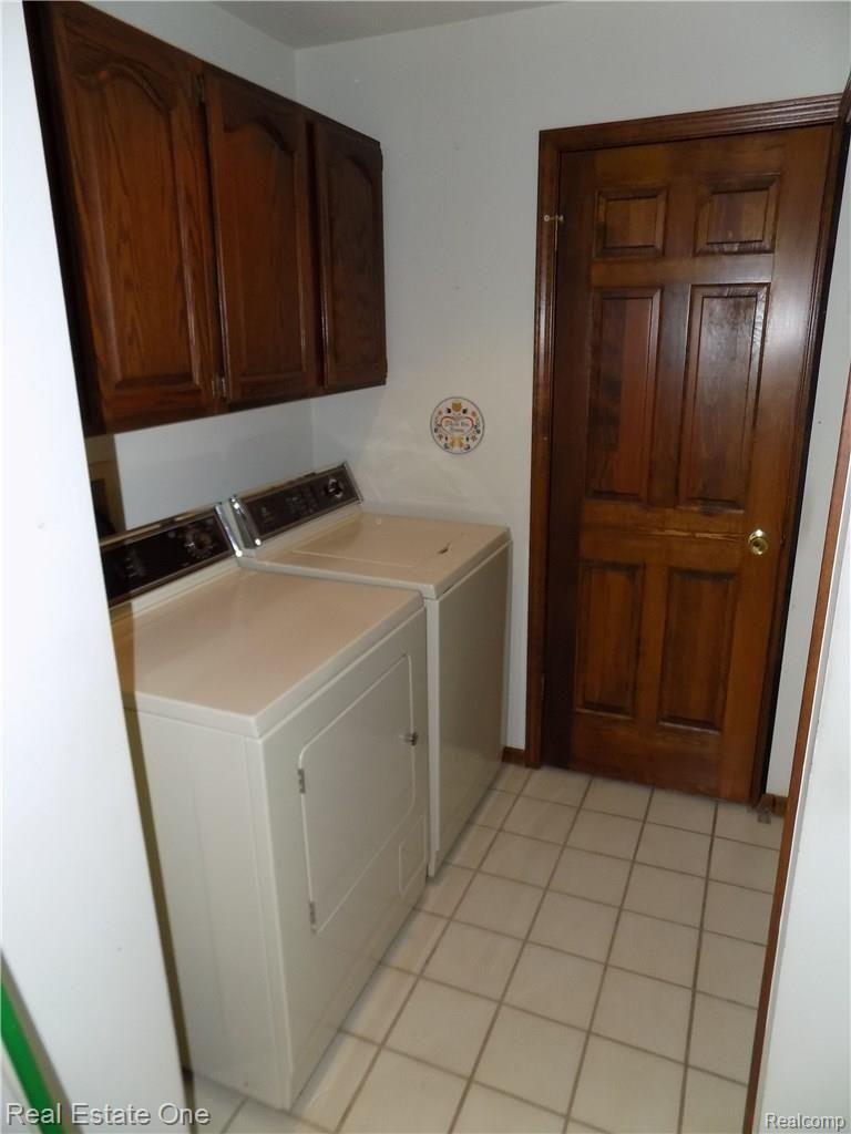 4650 Clyde Road Holly, MI 48442 - Photo 41 of 68 First Floor Laundry