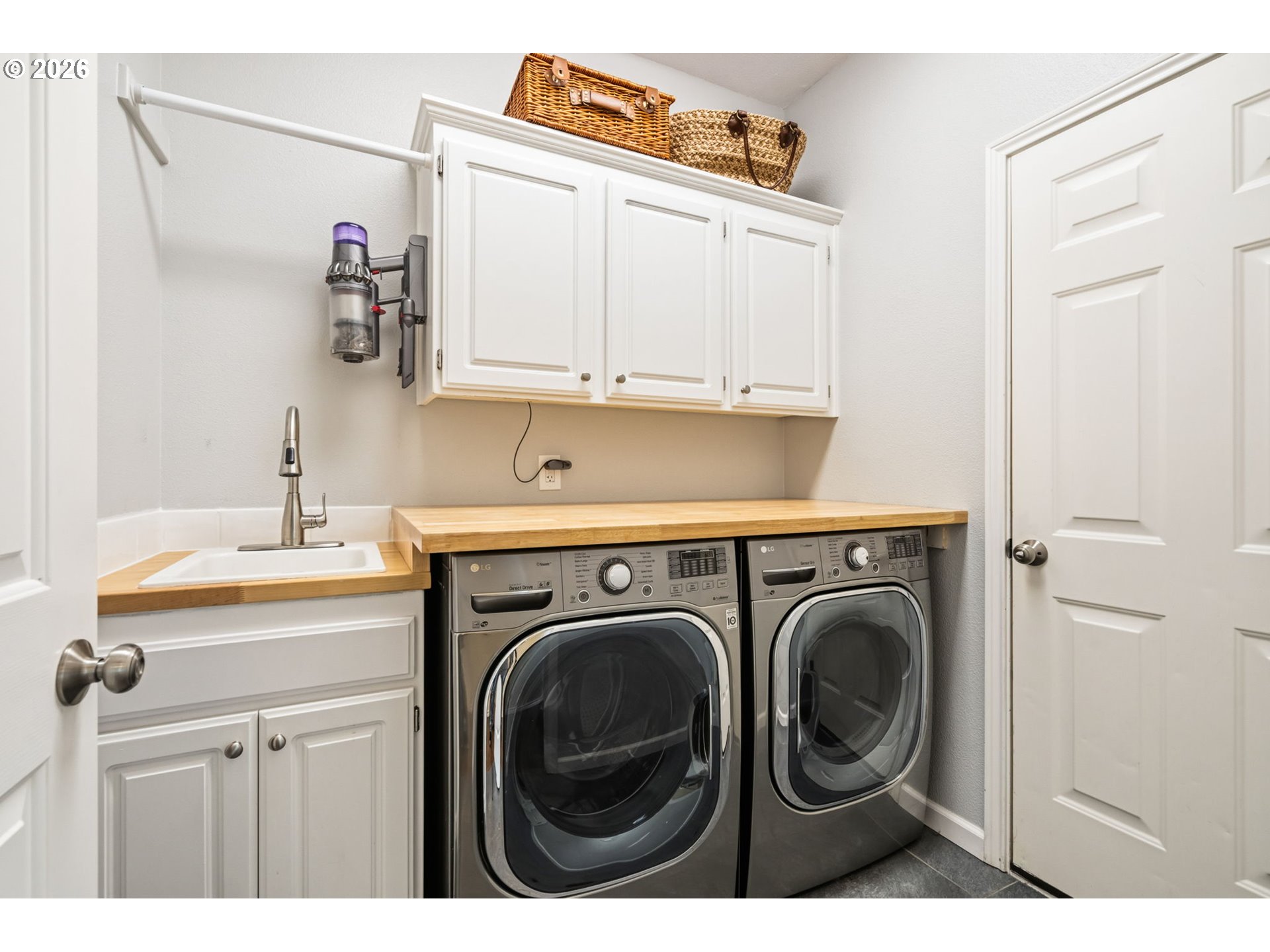 6438 Southwest Flower Street Portland, OR 97221 - Photo 32 of 42 Gallery Image 32