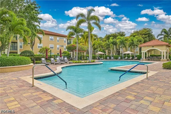 $185,000 | 8920 Colonnades Court East, Unit 514, Bonita Springs, FL 34135