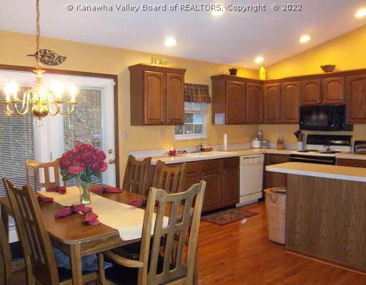 97 Rustic Highlands Road Hurricane, WV 25526 - Photo 4 of 8 Kitchen.