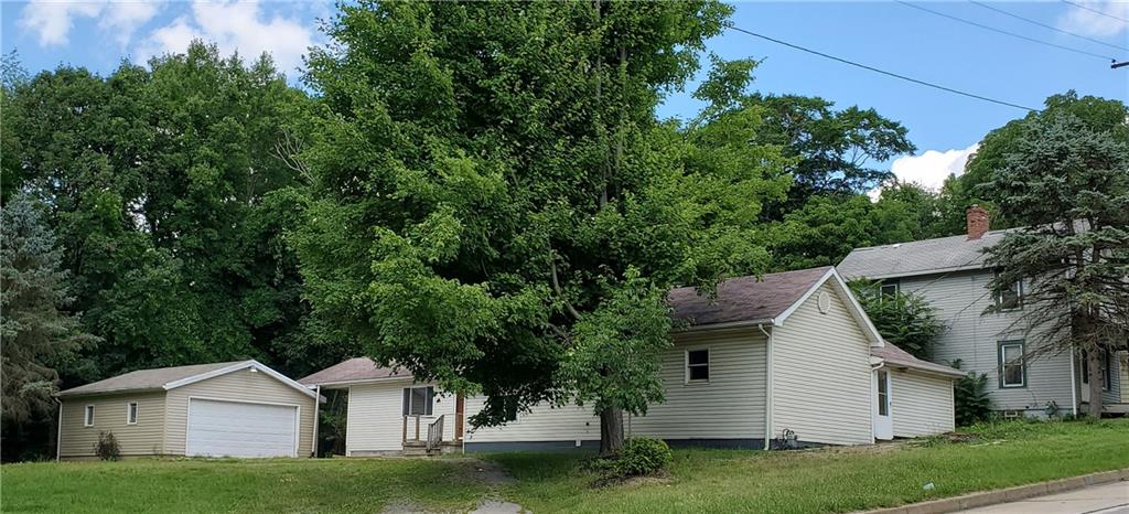 2811 Mercer Road New Castle, PA 16105 - Photo 1 of 24 Gallery Image 1