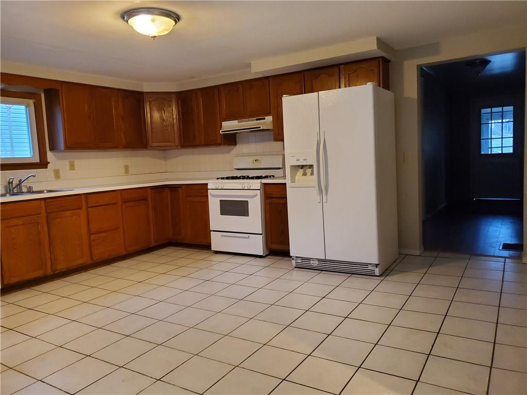 2811 Mercer Road New Castle, PA 16105 - Photo 6 of 24 Gallery Image 6