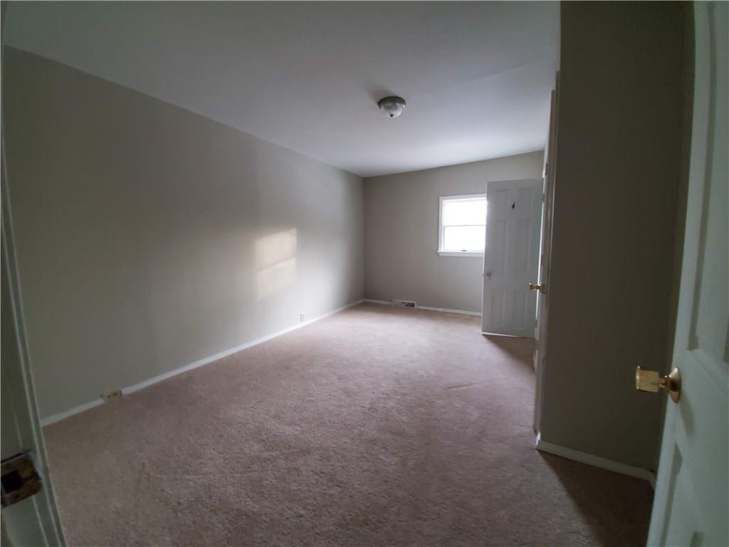 2811 Mercer Road New Castle, PA 16105 - Photo 10 of 24 Gallery Image 10
