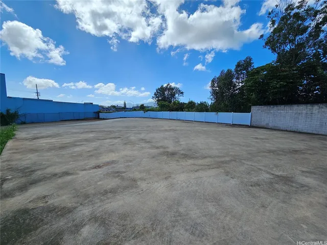 $4,000,000 | 656 Kilani Avenue, Wahiawa, HI 96786