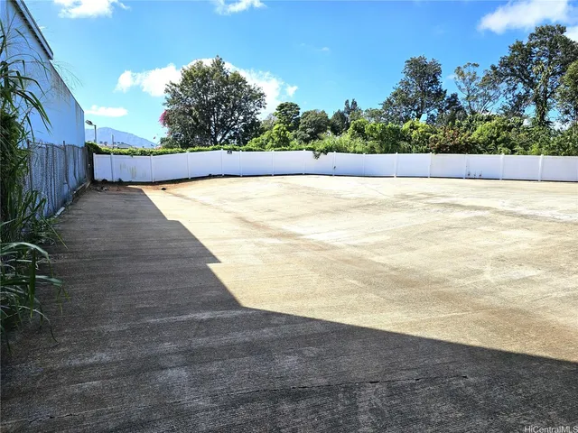 $4,000,000 | 656 Kilani Avenue, Wahiawa, HI 96786