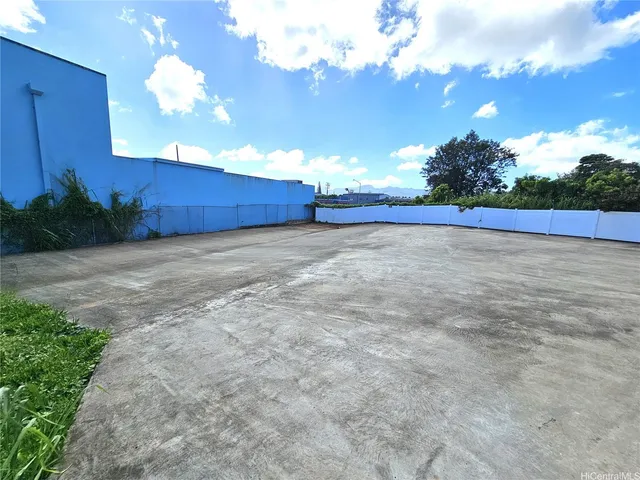 $4,000,000 | 656 Kilani Avenue, Wahiawa, HI 96786