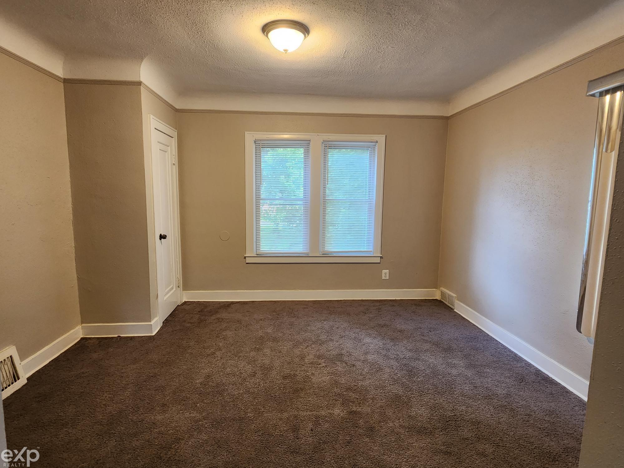 14512 Ashton Road Detroit, MI 48223 - Photo 3 of 21 50115579-2.JPG