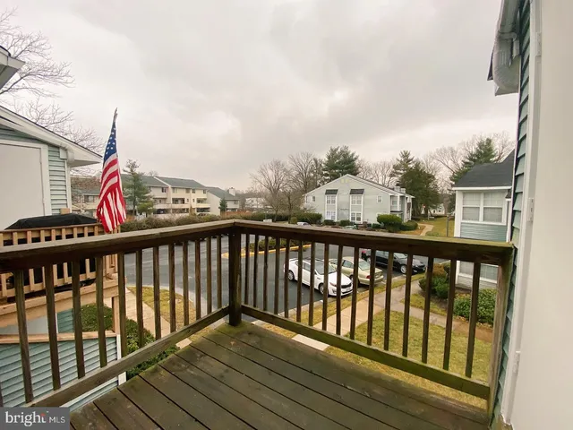 $2,200 | 8613 Beekman Place, Unit 13C, Alexandria, VA 22309