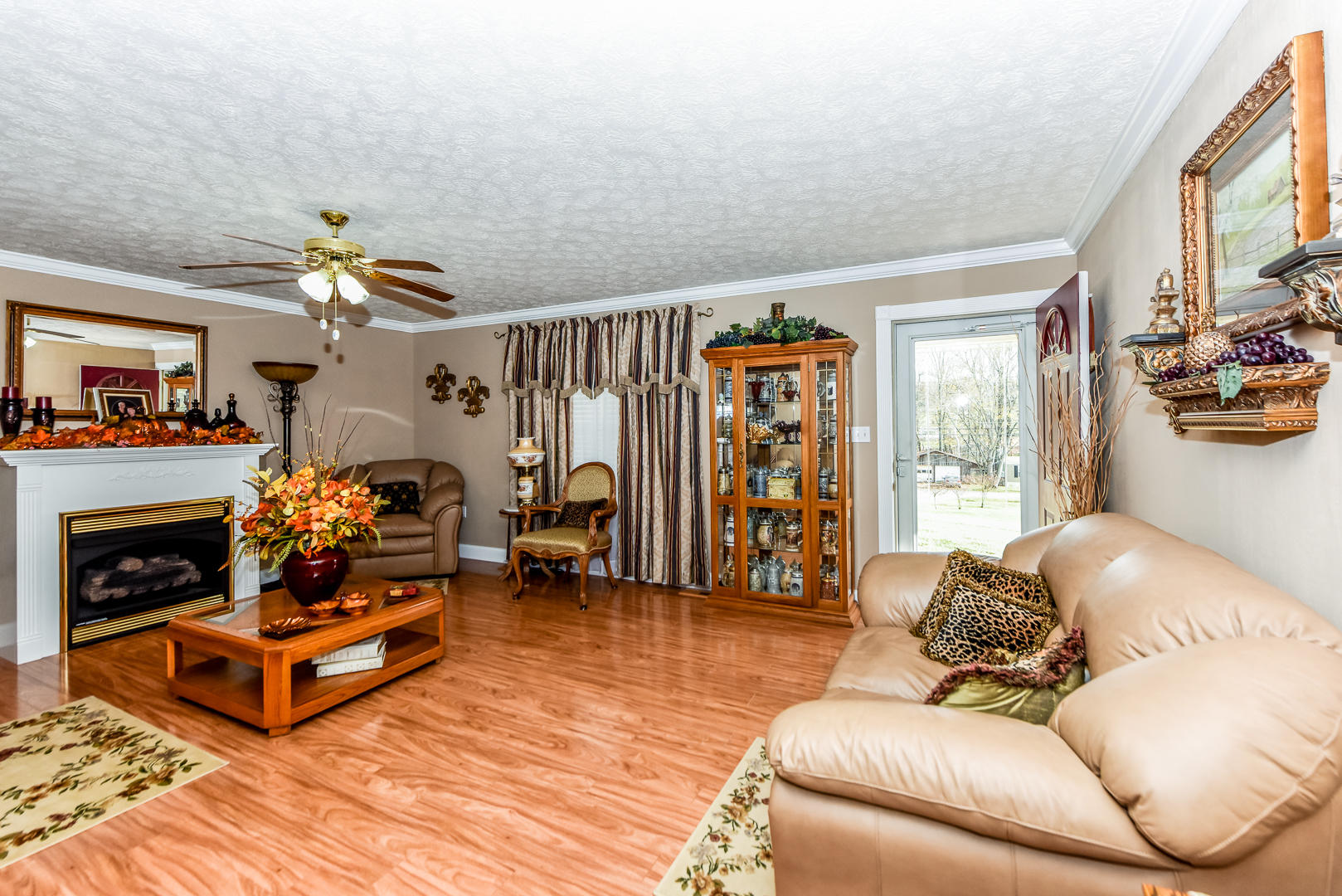 133 Disco Loop Road Friendsville, TN 37737 - Photo 8 of 39 Living Room