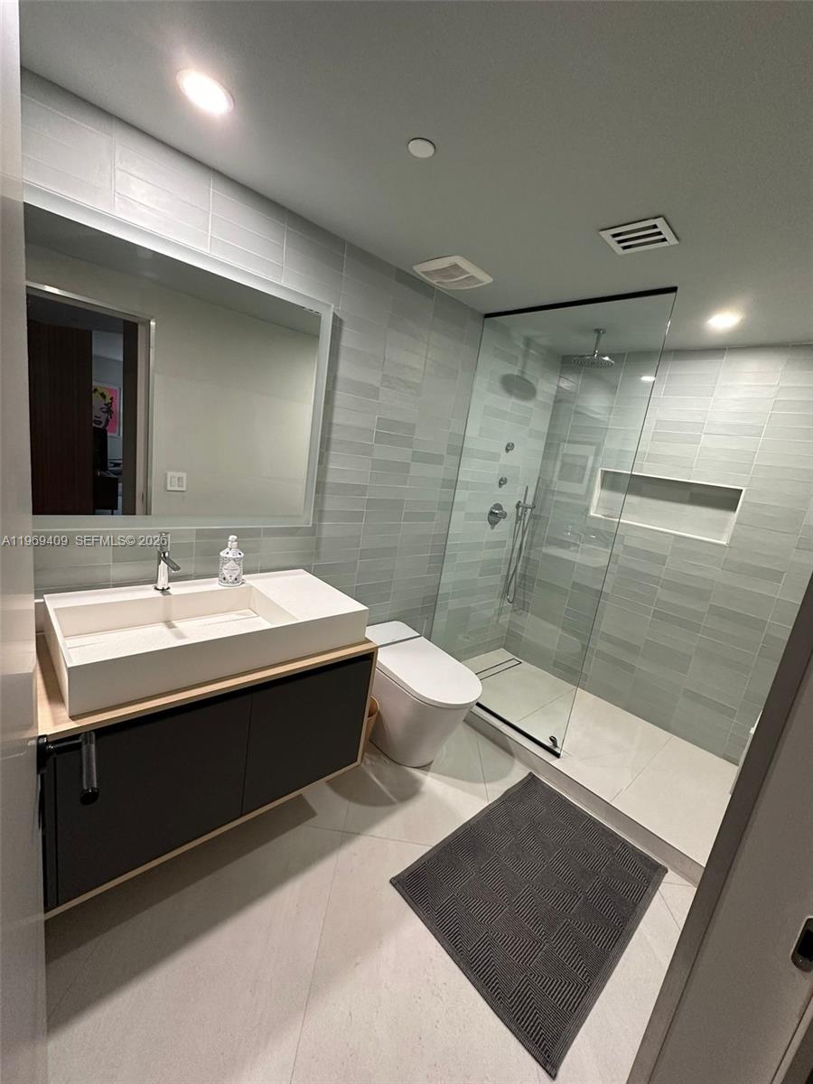 4250 Biscayne Boulevard, Unit 702 Miami, FL 33137 - Photo 4 of 16