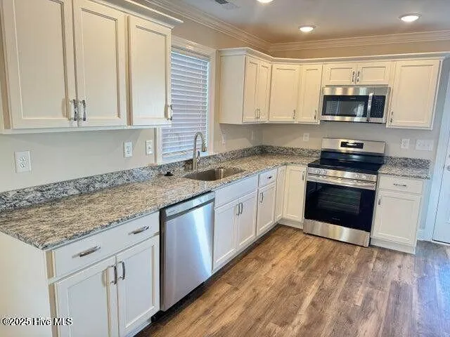 $1,800 | 812 Sarah Rebecca Drive, Unit A, Greenville, NC 27834