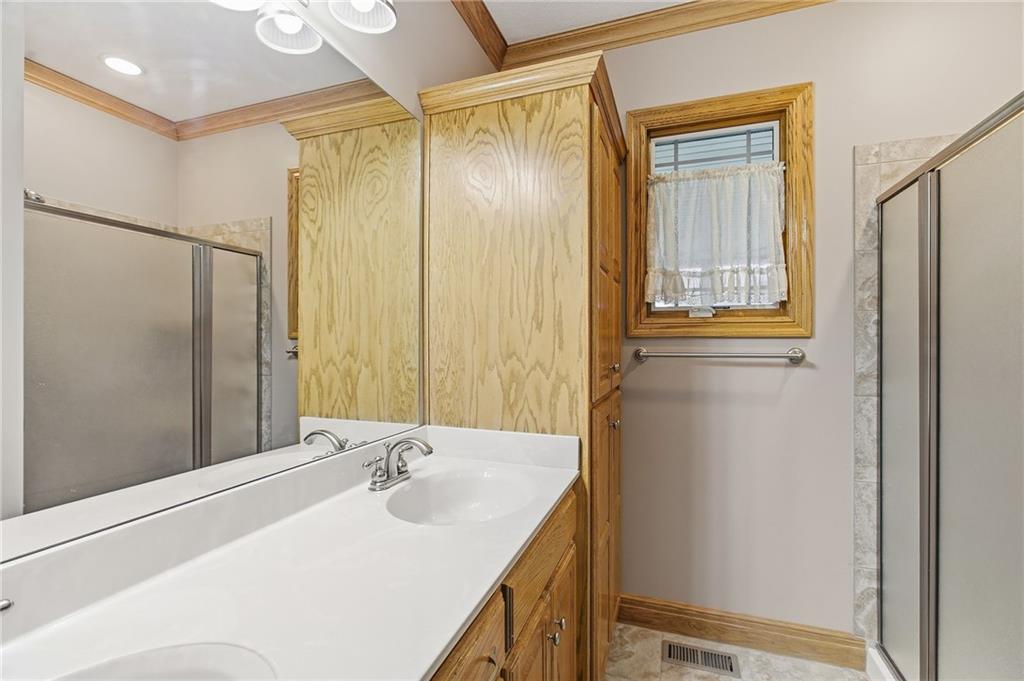 201 South Wilson Street Archie, MO 64725 - Photo 32 of 38