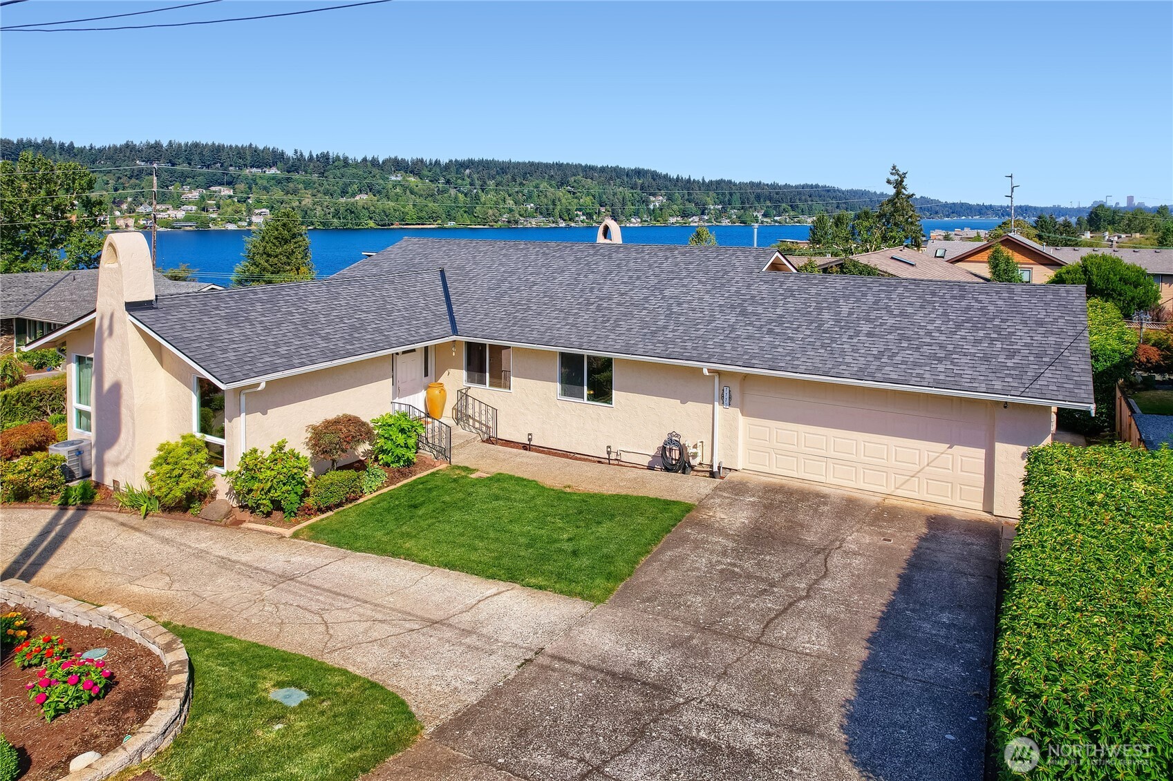1112 North 38th Street Renton, WA 98056 - Photo 1 of 37 Gallery Image 1