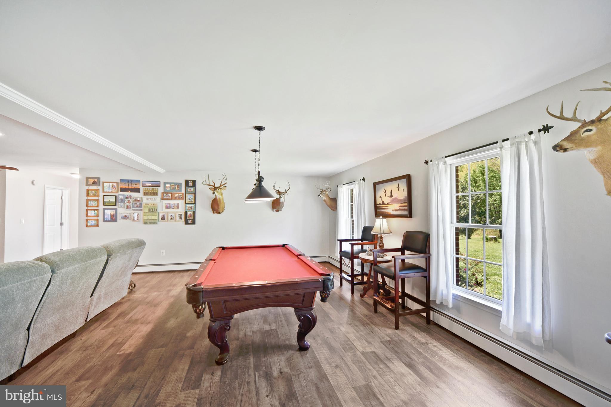 505 Aldino Stepney Road Aberdeen, MD 21001 - Photo 11 of 58 Living Room - pool table negotiable