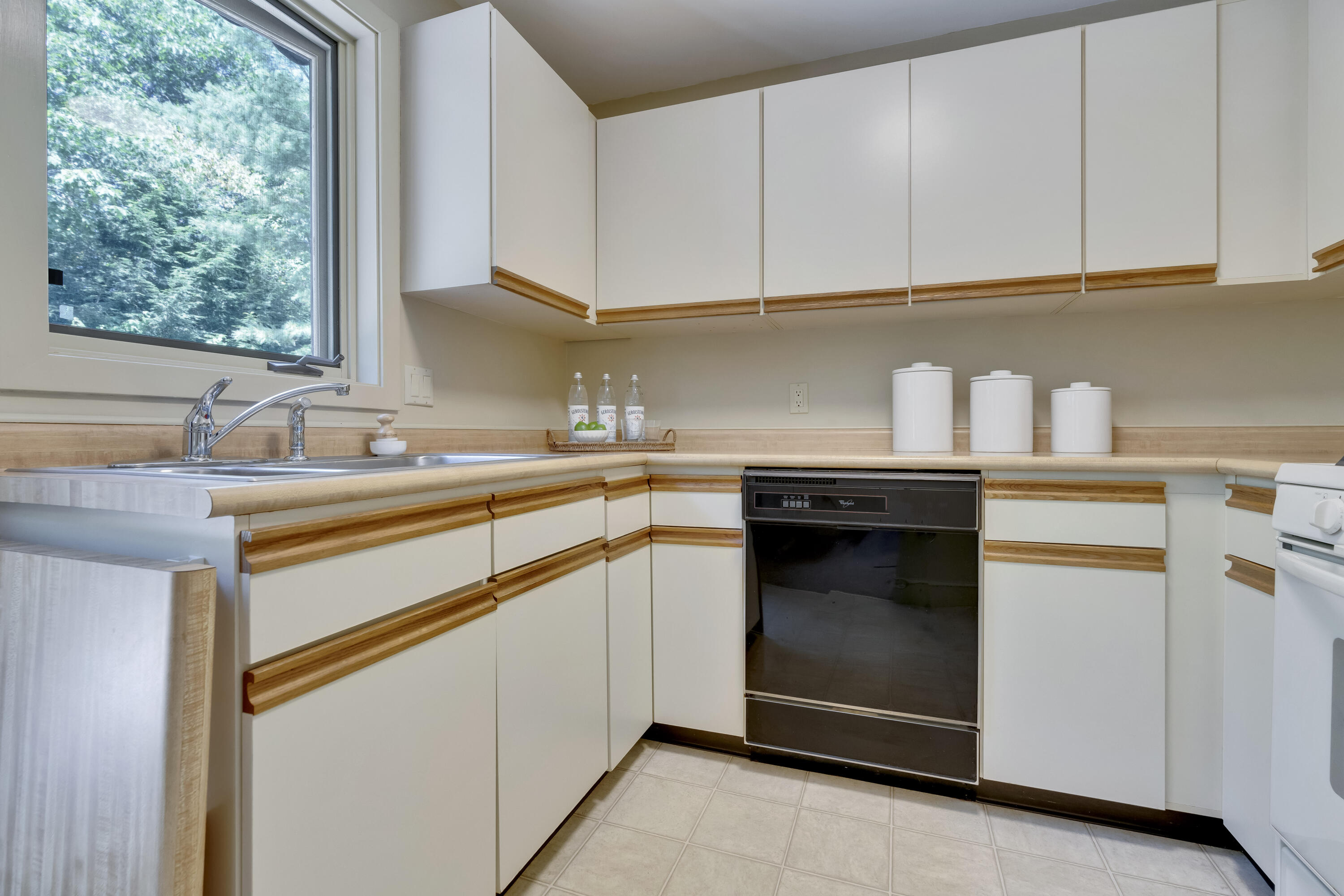 266 Bluff Road, Unit 44 Yarmouth, ME 04096 - Photo 12 of 31 _DSC9176