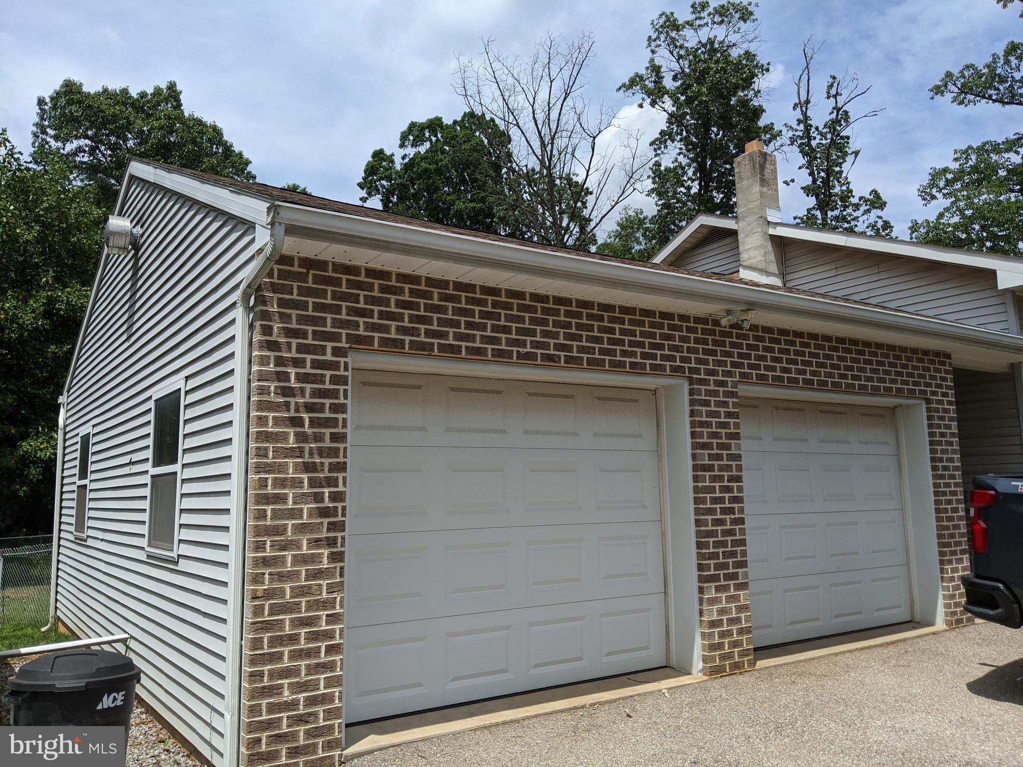 335 Butter Road York, PA 17404 - Photo 2 of 24