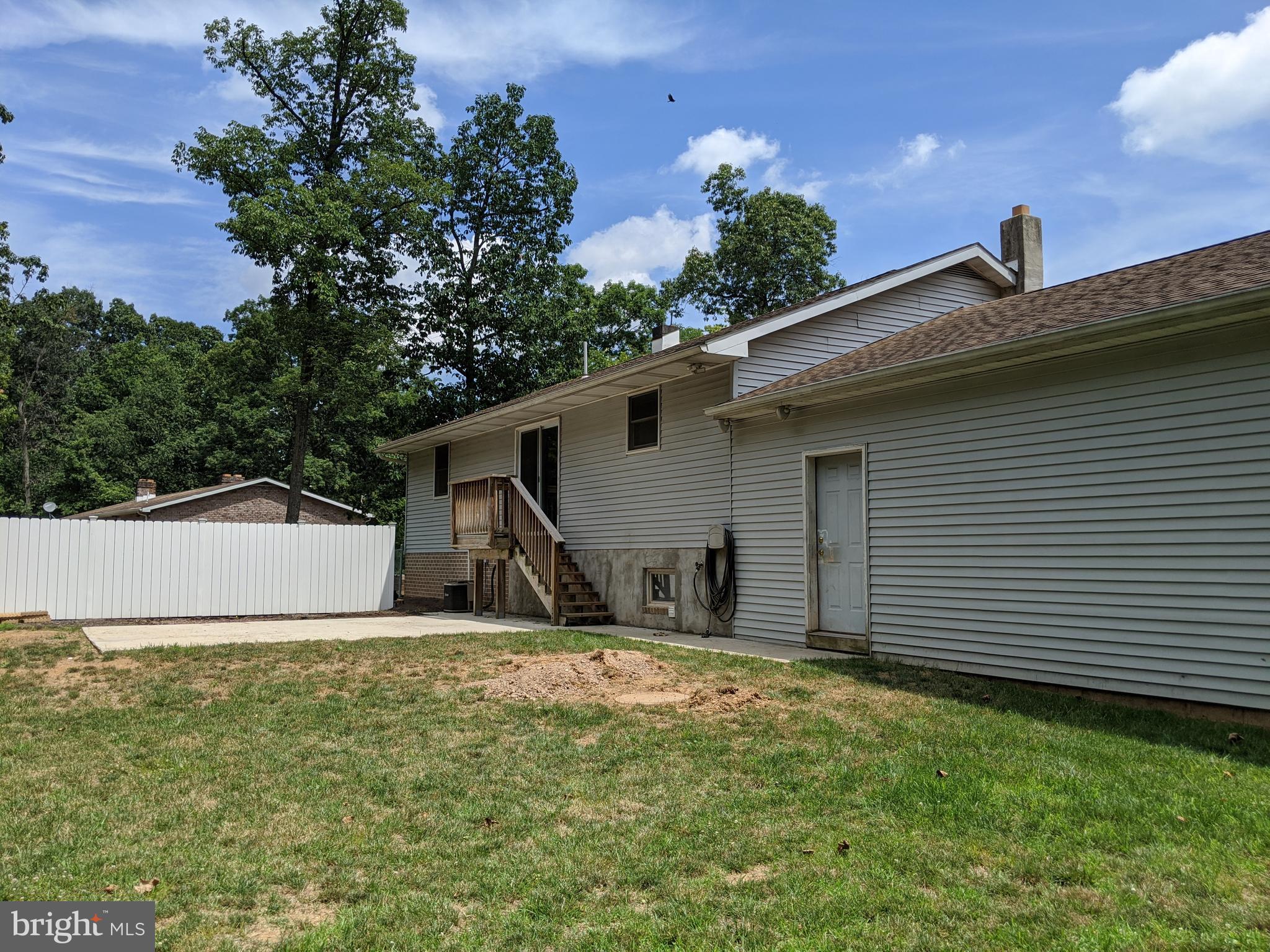 335 Butter Road York, PA 17404 - Photo 6 of 24